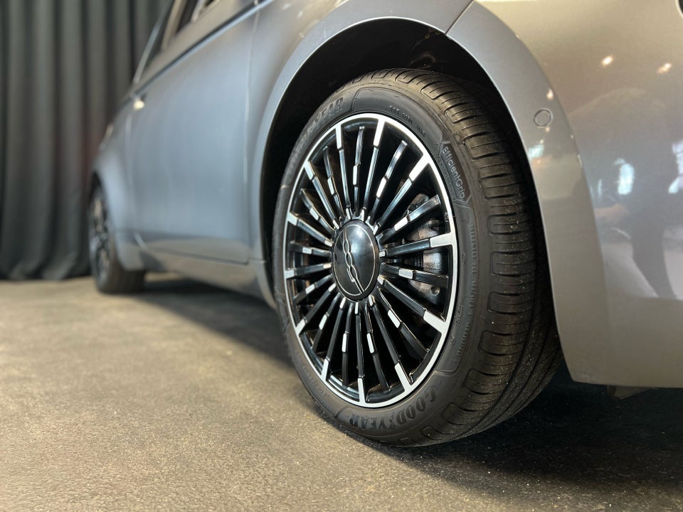 Fiat 500e 42 la Prima by Bocelli Cabrio 2d