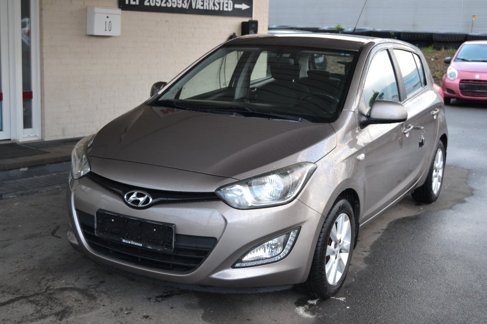 Hyundai i20 1,25 Classic XTR 5d