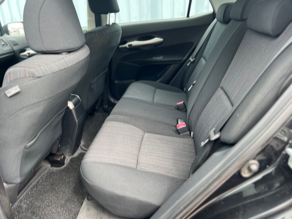 Toyota Auris 1,6 TX 5d