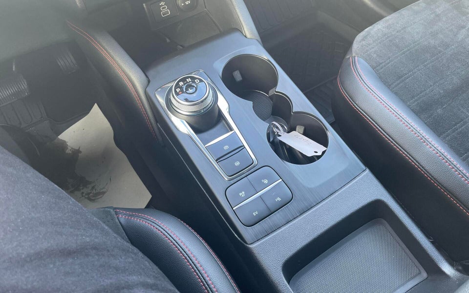 Ford Kuga 2,5 HEV ST-Line CVT Van 5d