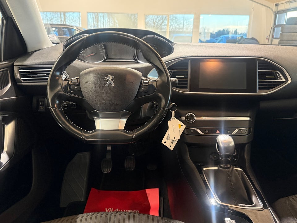 Peugeot 308 1,6 BlueHDi 120 Active 5d