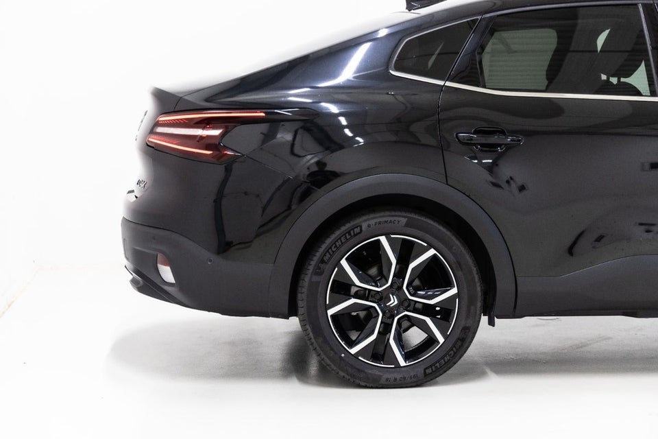 Citroën ë-C4 X 50 Shine 4d