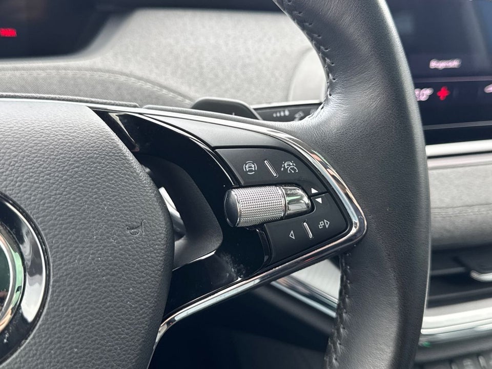 Skoda Enyaq 80 iV Loft 5d