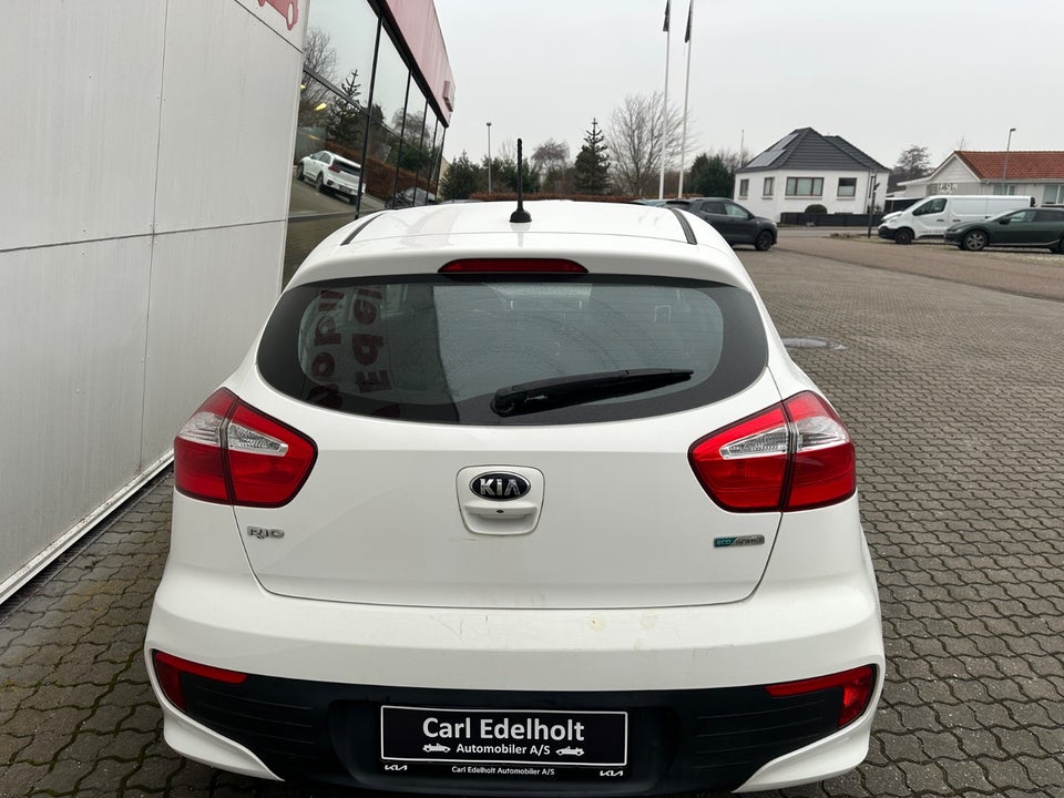 Kia Rio 1,2 CVVT Style+ Limited 5d