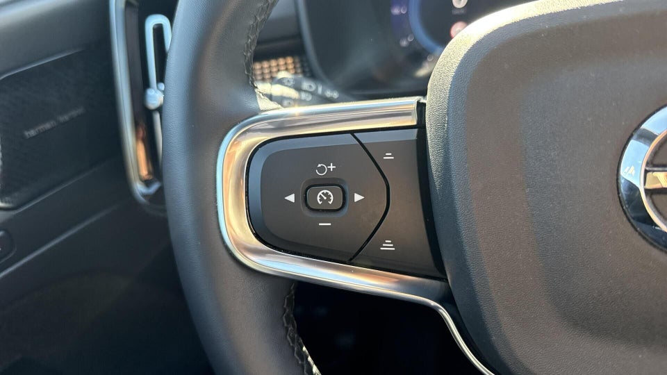 Volvo XC40 P8 ReCharge Twin Pro 5d