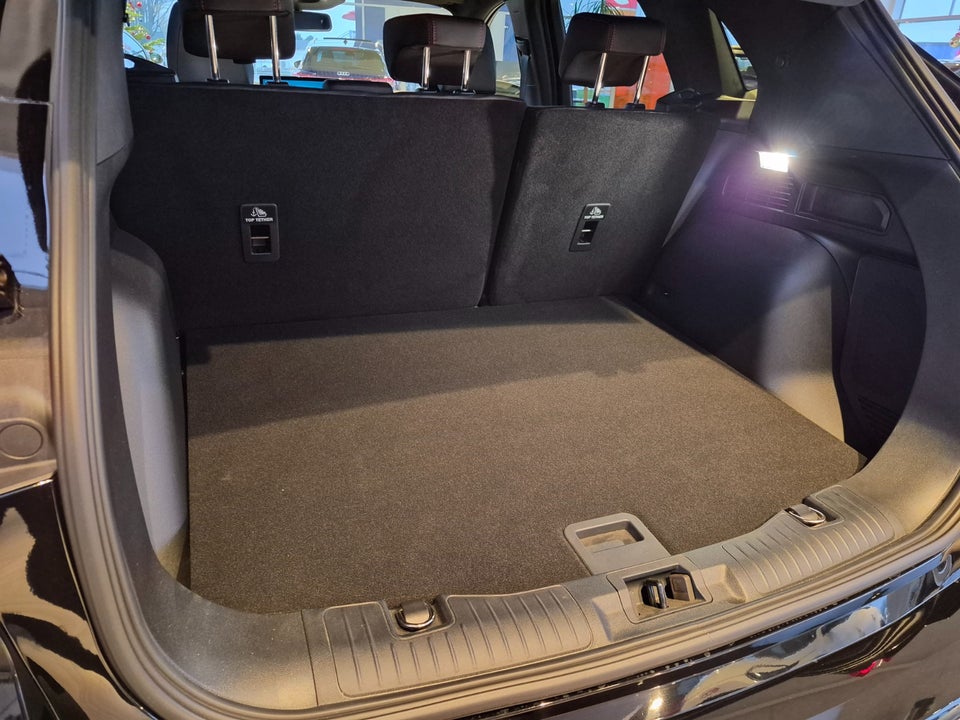 Ford Kuga 2,5 PHEV ST-Line X CVT 5d