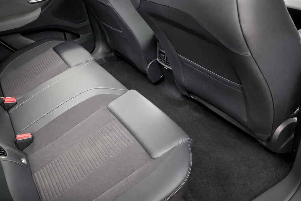 Ford Capri 77 Select Extended Range 5d