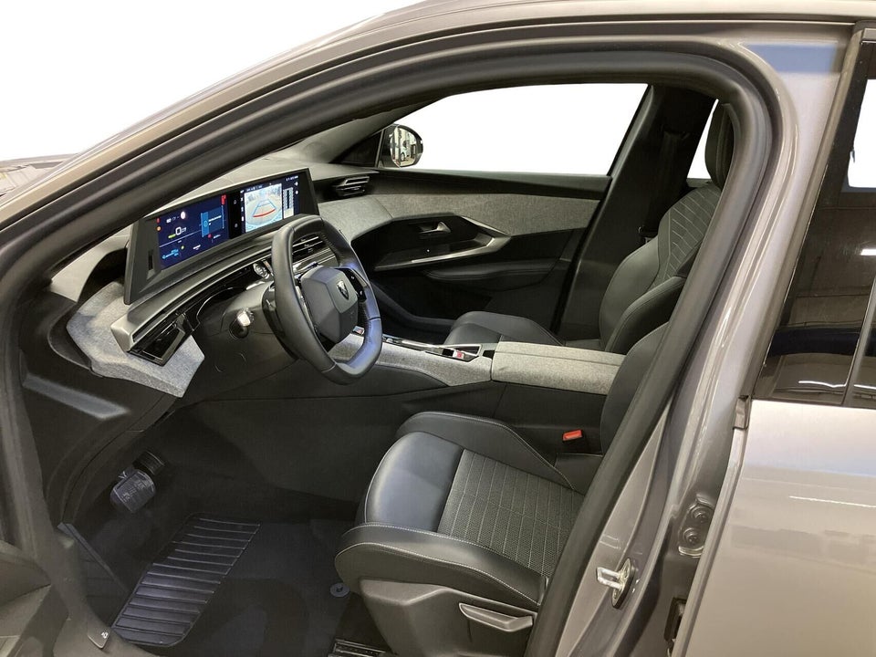 Peugeot e-5008 77 Allure 7prs 5d