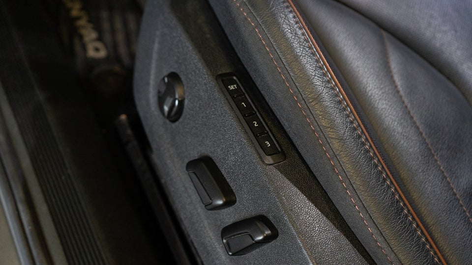 Skoda Enyaq 80x iV Suite 5d