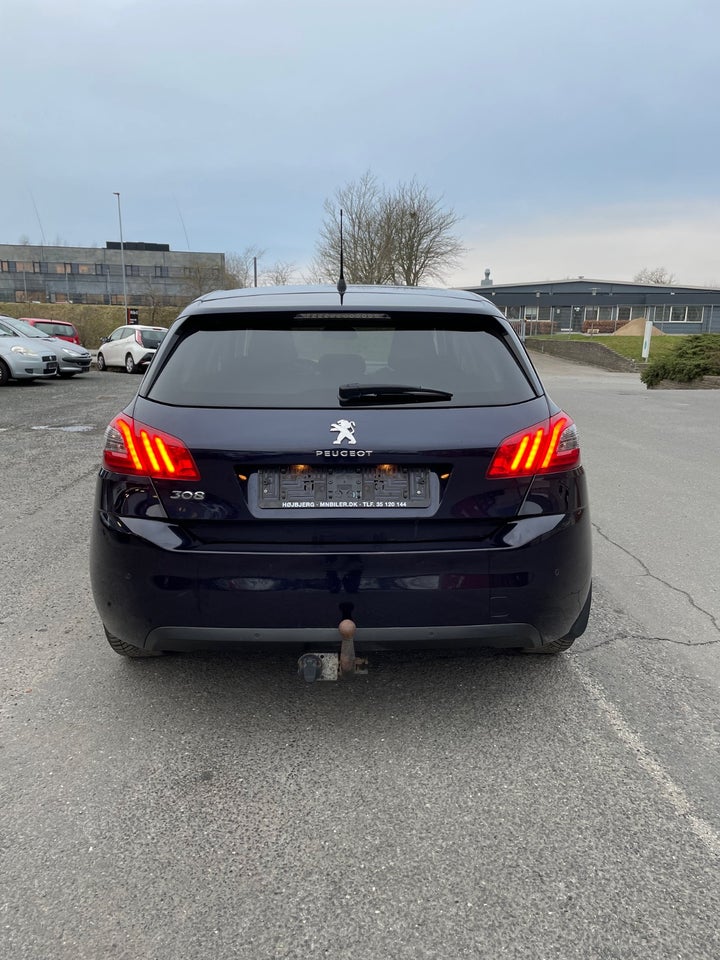 Peugeot 308 1,5 BlueHDi 130 Allure+ 5d
