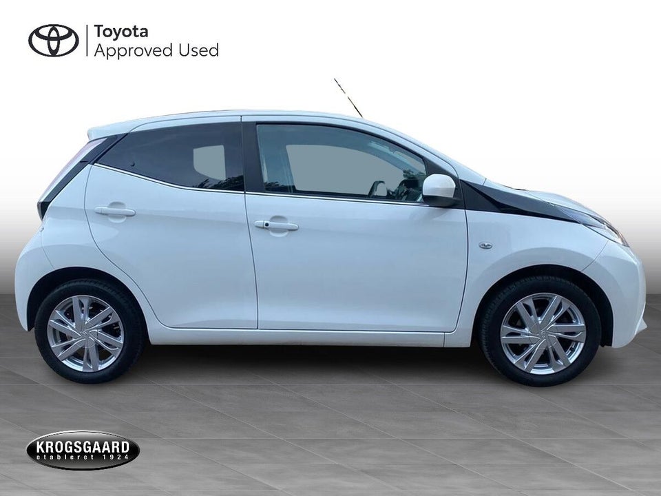 Toyota Aygo 1,0 VVT-i x-wave 5d