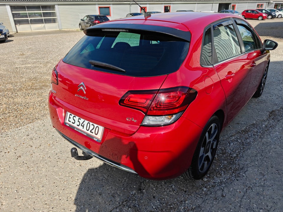 Citroën C4 1,6 BlueHDi 100 Feel Complet 5d