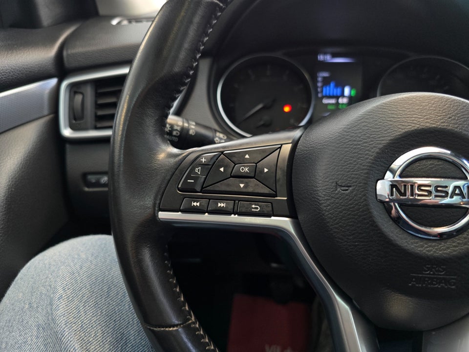 Nissan Qashqai 1,2 Dig-T 115 N-Connecta Vision 5d