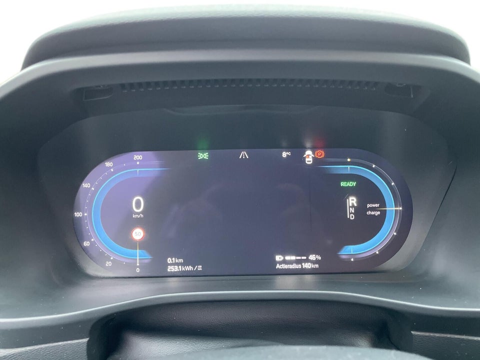 Volvo XC40 P8 ReCharge Twin R-Design 5d