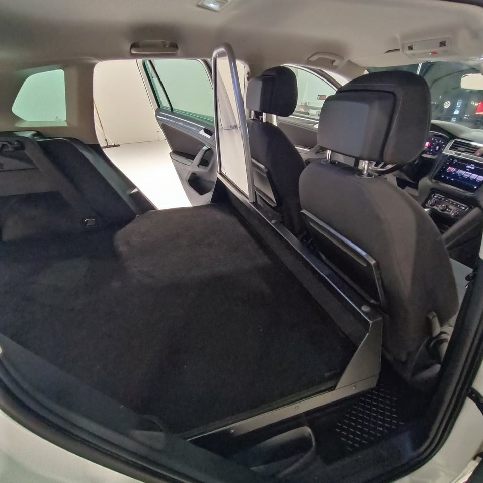 VW Tiguan 2,0 TDi 150 R-line DSG Van 5d