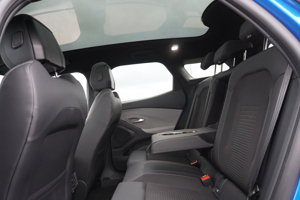 Ford Explorer 82 Premium Extended Range 5d