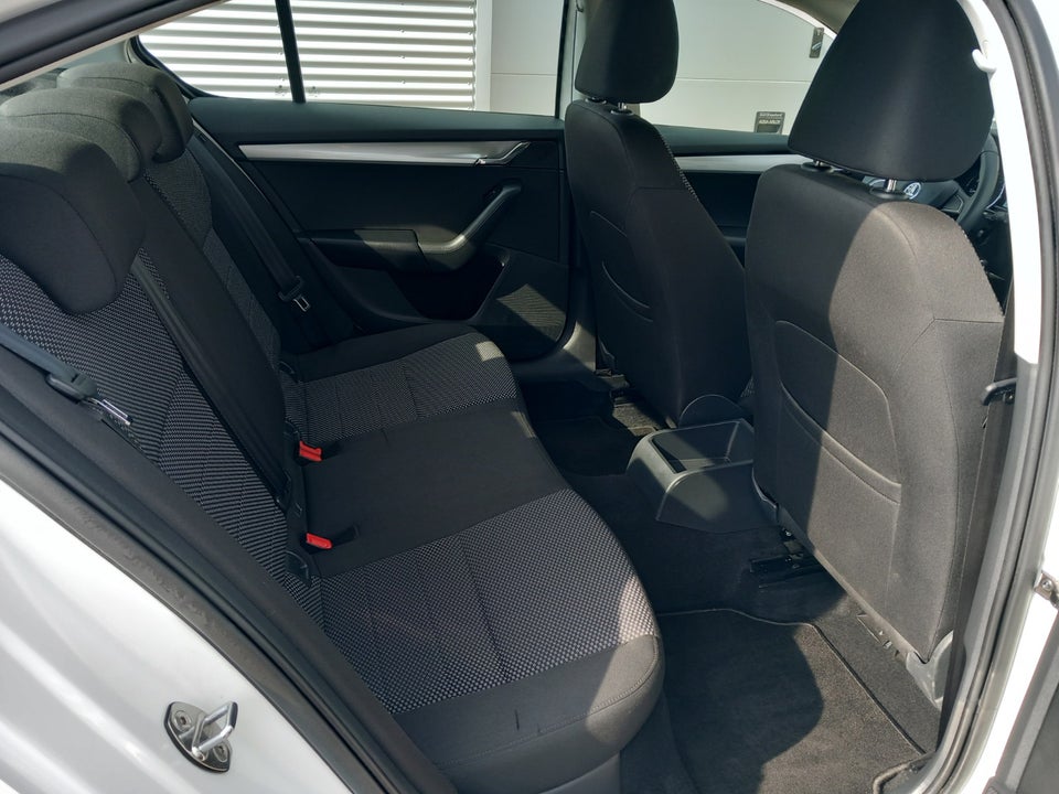 Skoda Octavia 1,4 TSi 140 Ambition DSG 5d