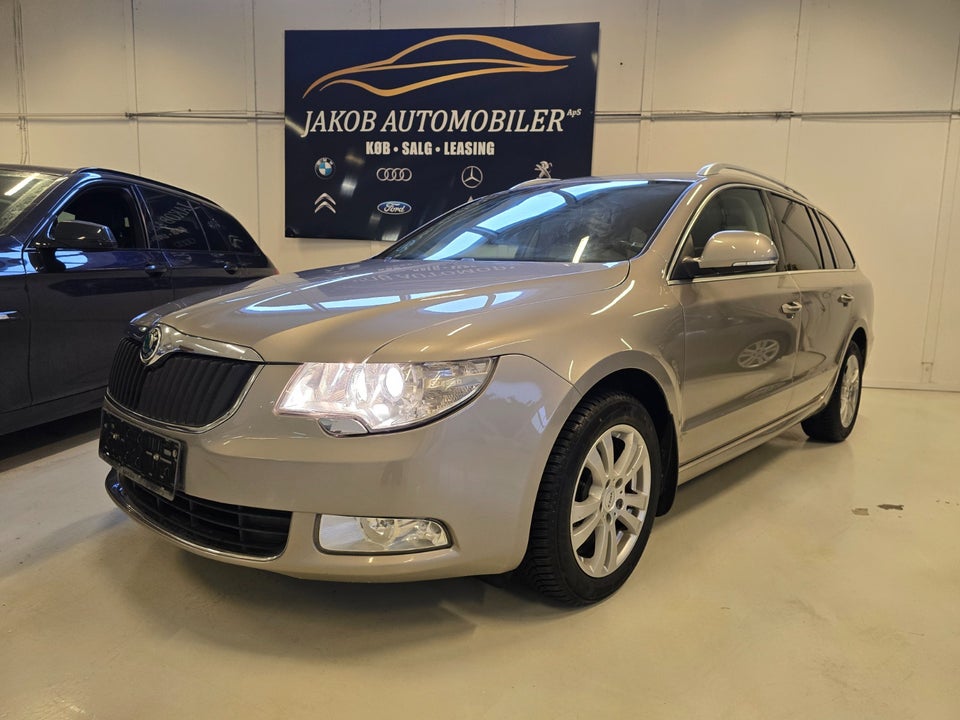 Skoda Superb 2,0 TDi 140 Ambiente Combi 5d