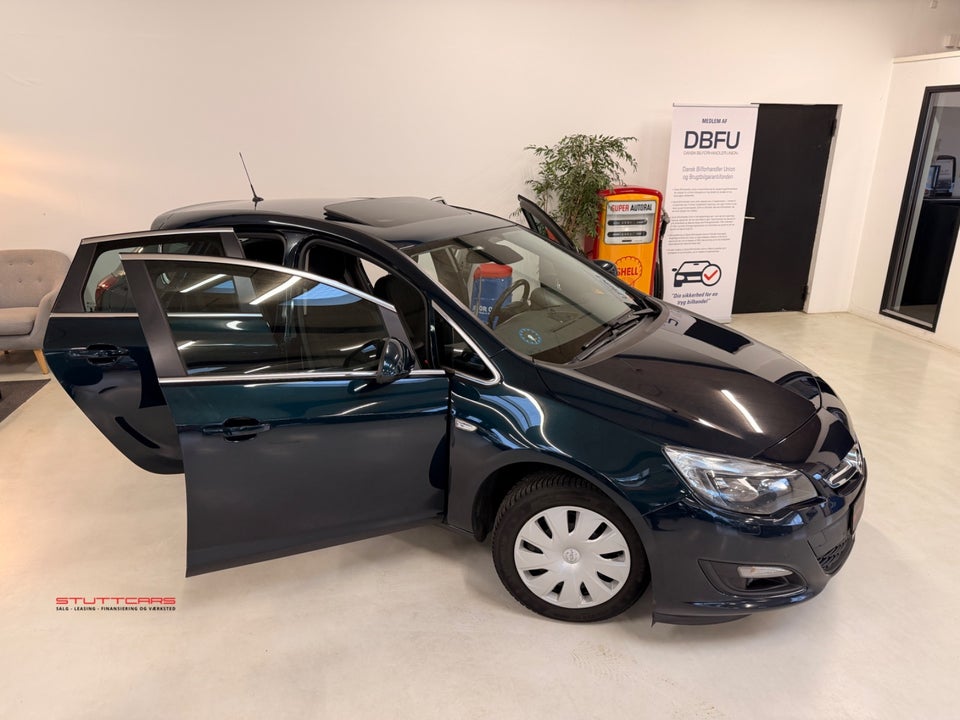 Opel Astra 1,4 T 140 Enjoy 5d