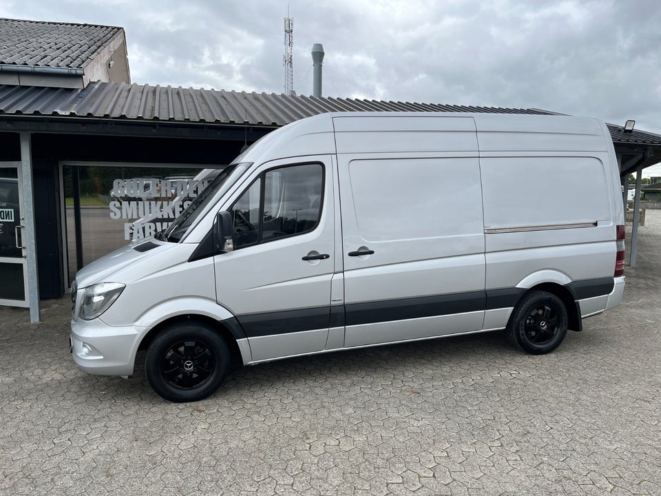 Mercedes Sprinter 319 3,0 CDi R2 Kassevogn aut. 6d