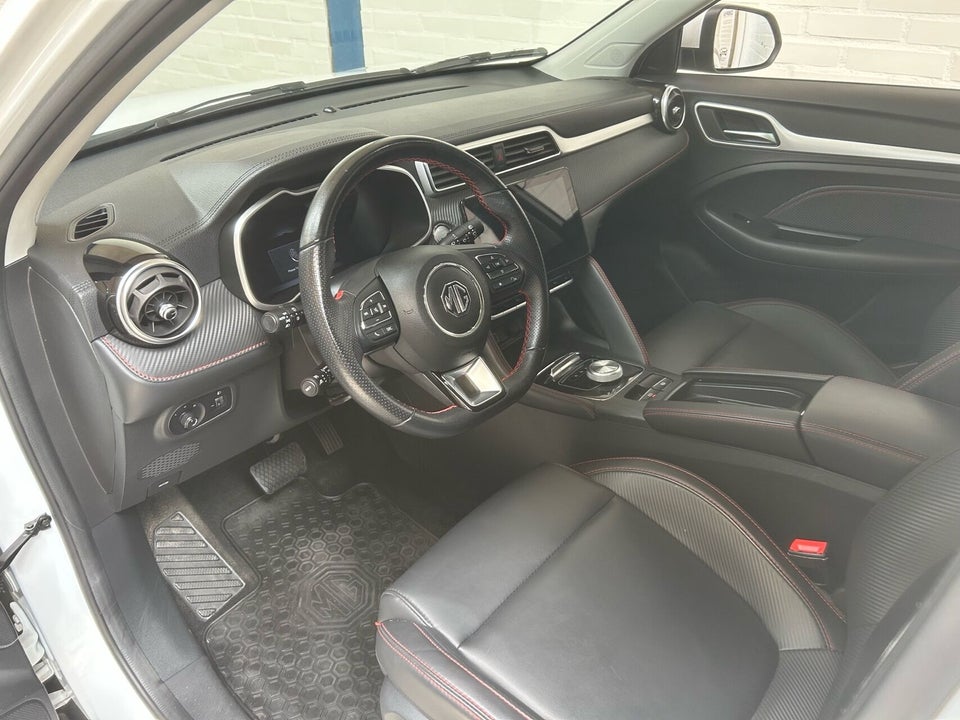 MG ZS 70 Luxury 5d
