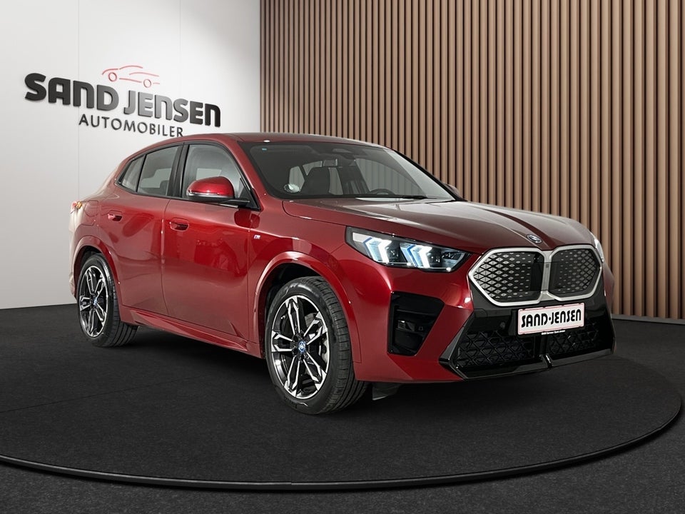 BMW iX2 xDrive30 M-Sport Premium 5d