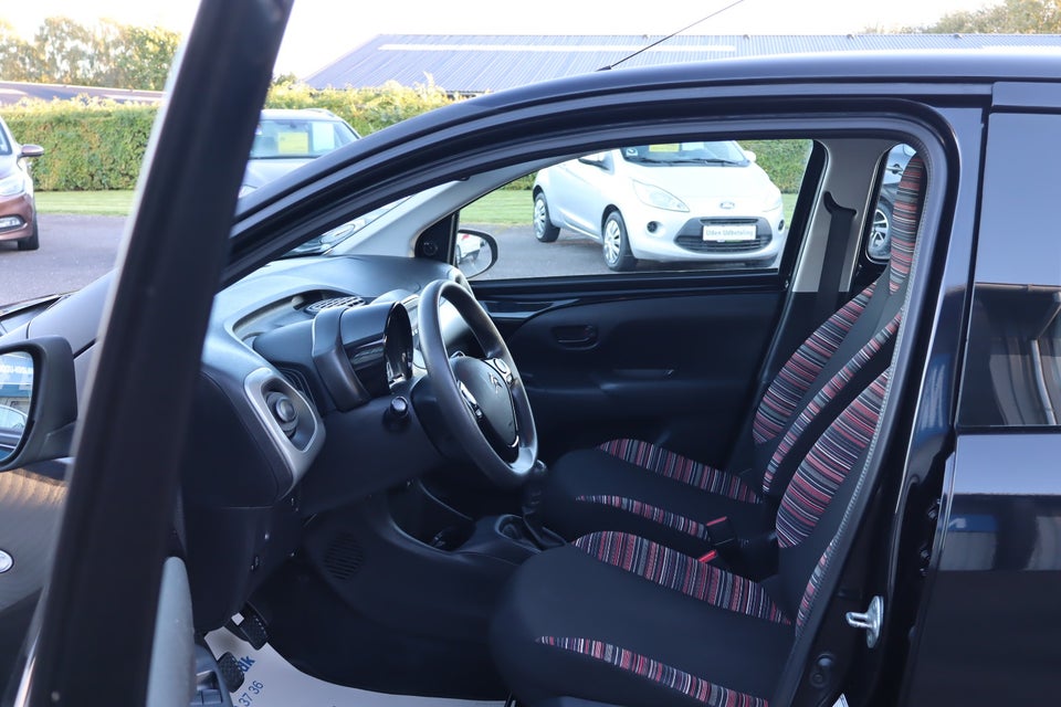 Citroën C1 1,0 e-VTi Shine 5d