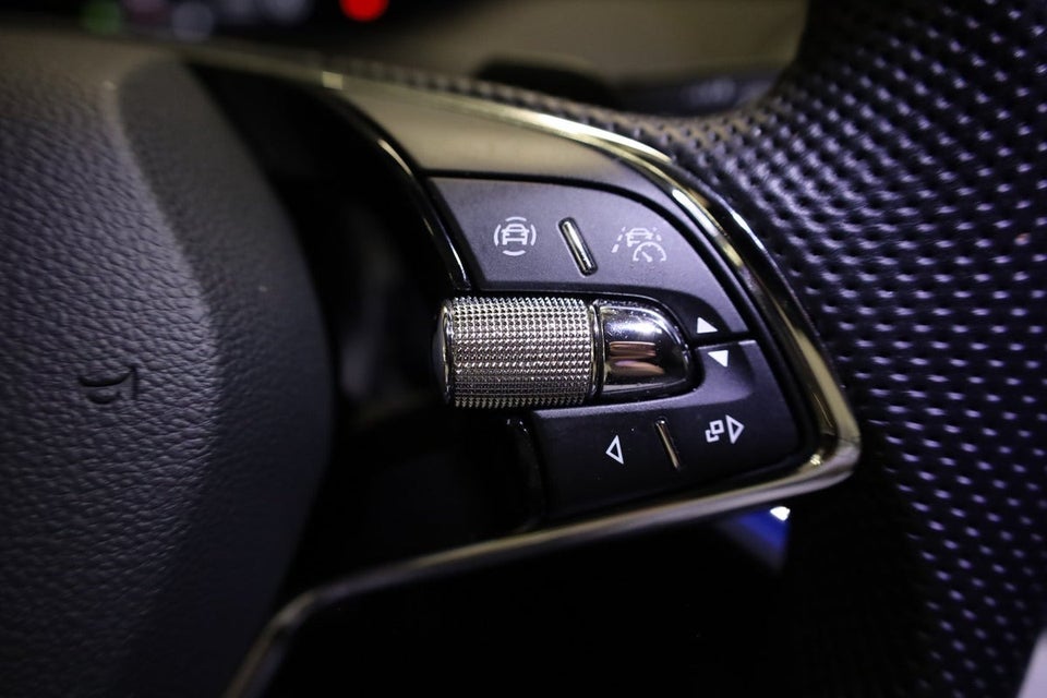 Skoda Enyaq 80 iV Plus Suite 5d