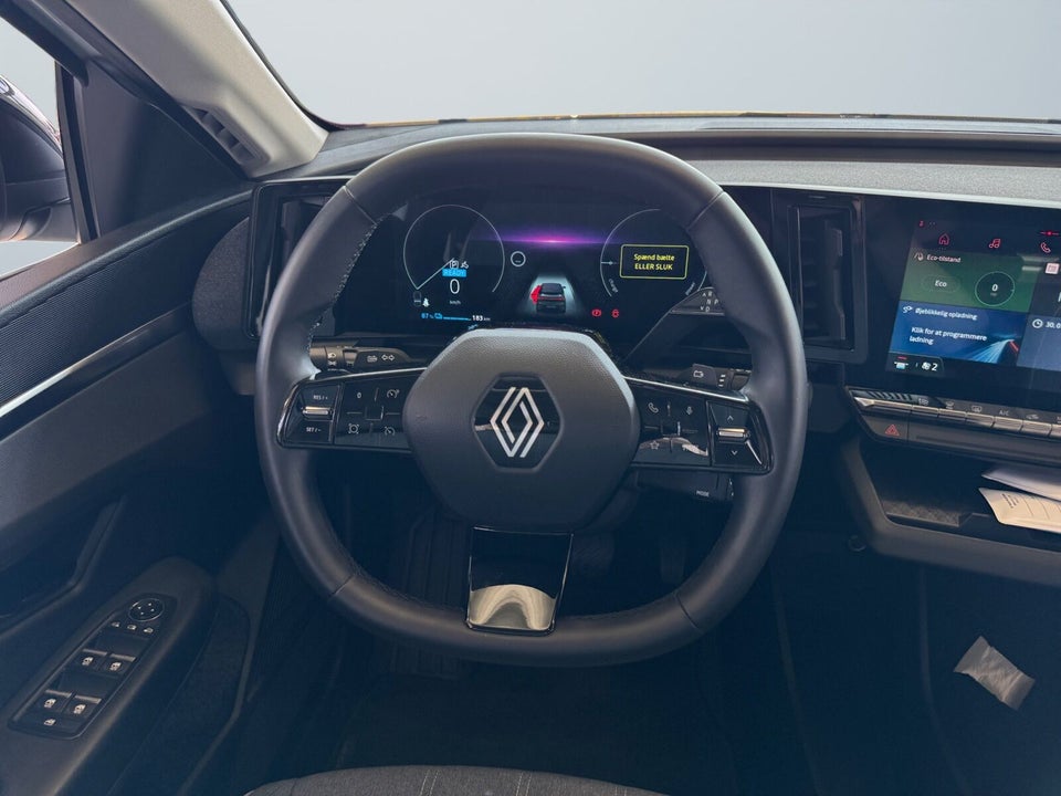 Renault Megane E-Tech 40 Equilibre 5d