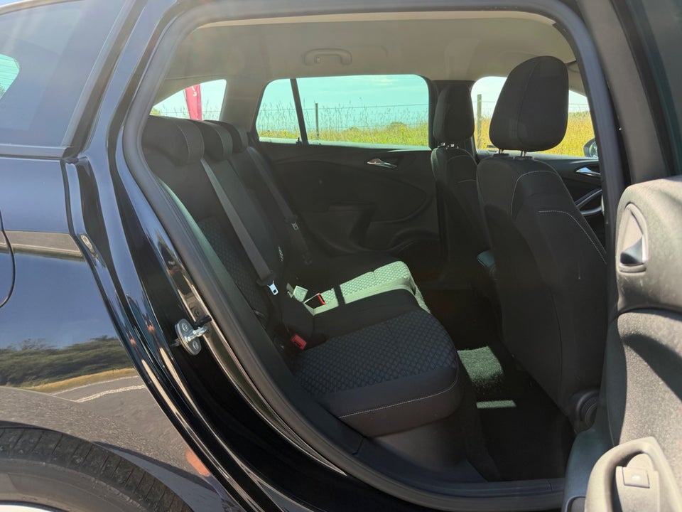 Opel Astra 1,0 T 105 Enjoy Sports Tourer 5d