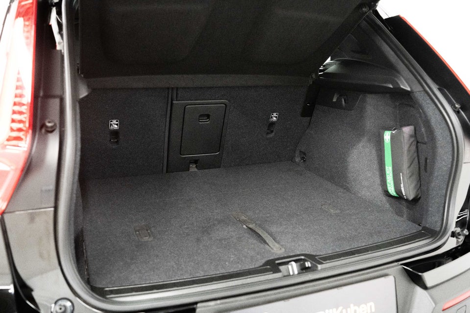 Volvo XC40 P6 ReCharge Plus 5d