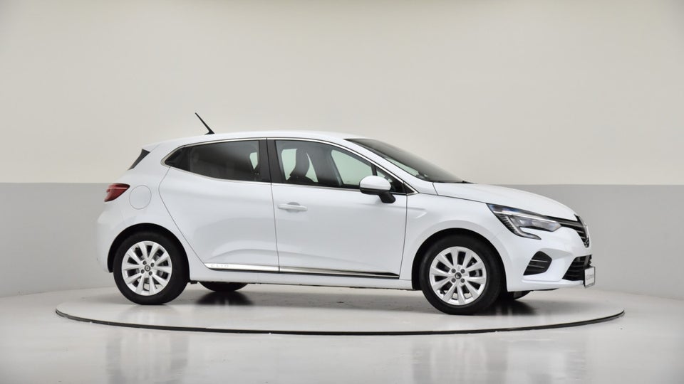 Renault Clio V 1,6 E-Tech Intens 5d