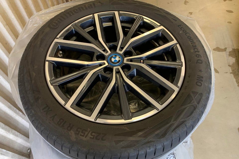 BMW iX1 xDrive30 M-Sport 5d