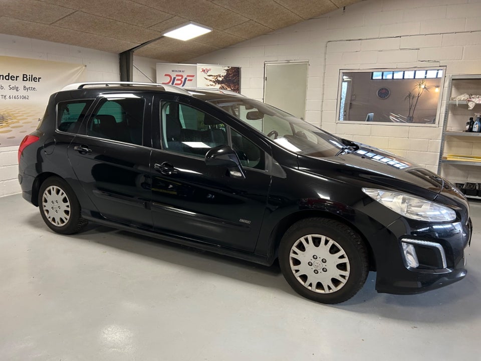 Peugeot 308 1,6 e-HDi 112 Sportium SW 5d