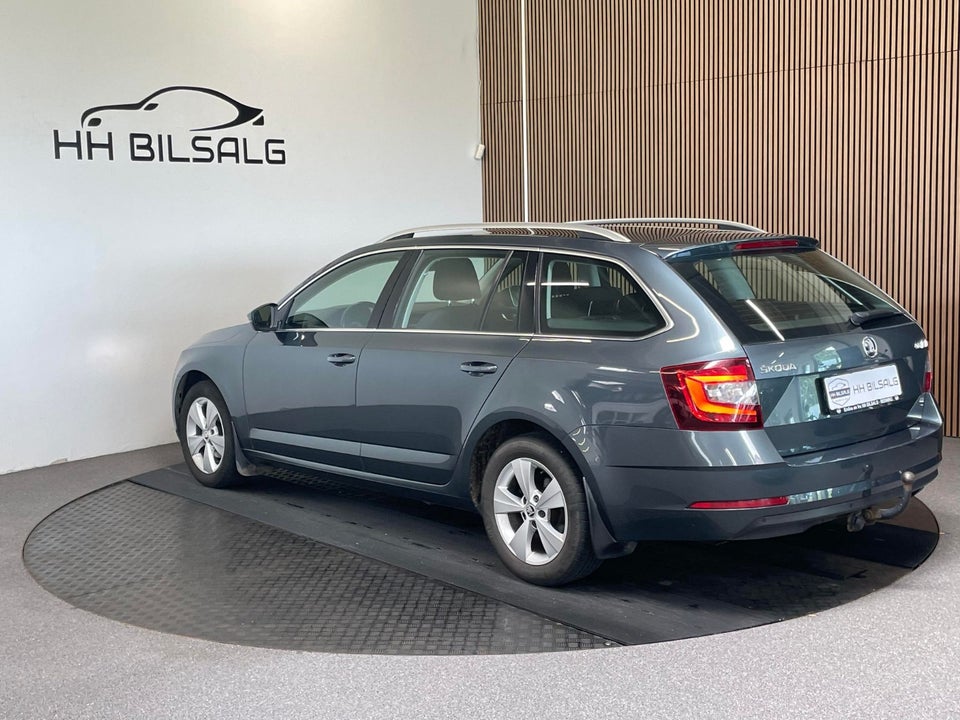 Skoda Octavia 1,6 TDi 115 Ambition Combi DSG 5d