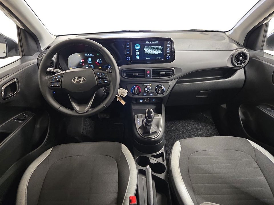 Hyundai i10 1,0 MPi Essential AMT 5d