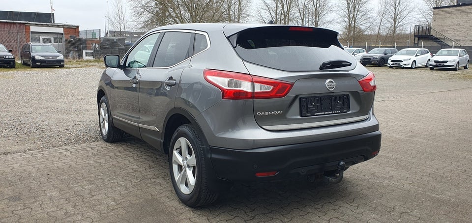 Nissan Qashqai 1,2 Dig-T 115 Tekna 5d