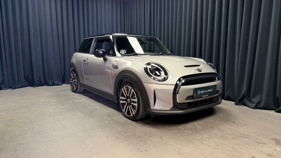 MINI Cooper SE Classic Trim 3d