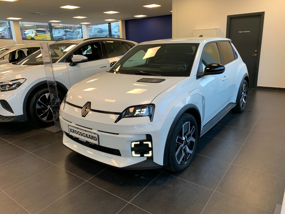 Renault 5 E-Tech 52 Techno 5d