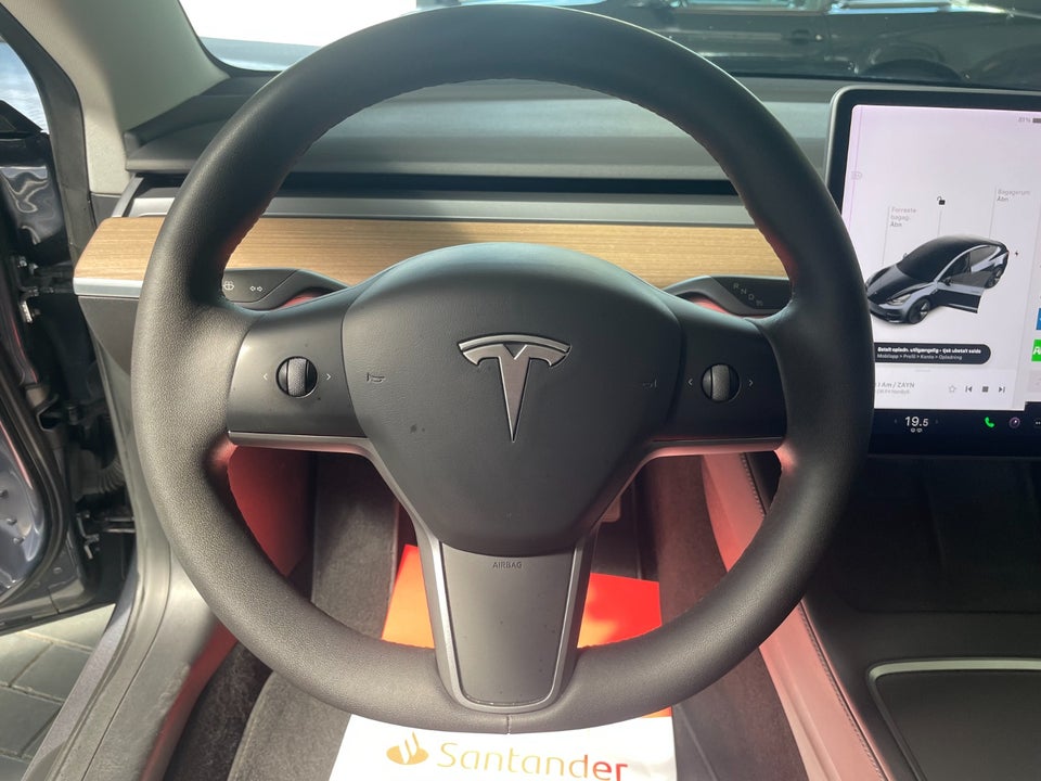 Tesla Model 3 Long Range AWD 4d