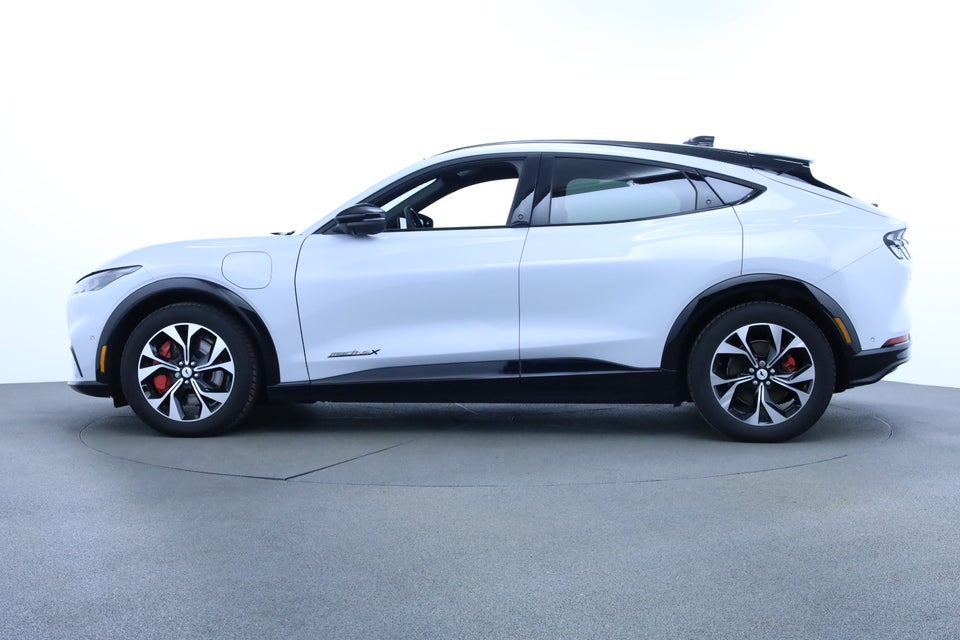 Ford Mustang Mach-E 91 Extended Range AWD 5d