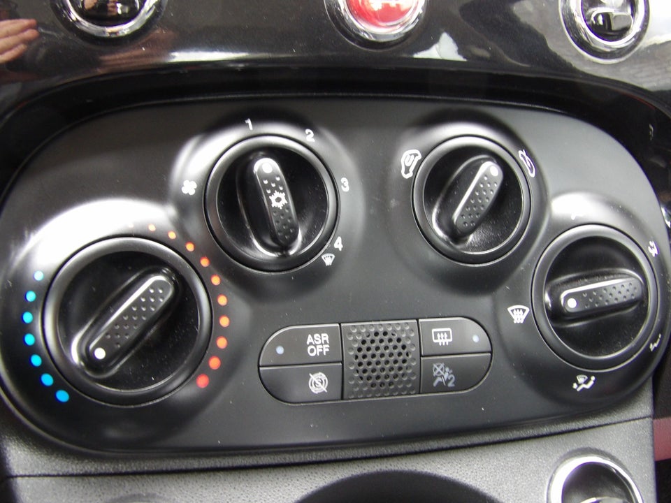Fiat 500C 0,9 TwinAir 80 Esclusivo 2d