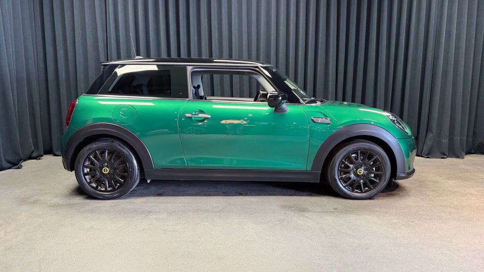 MINI Cooper SE Classic Trim 3d