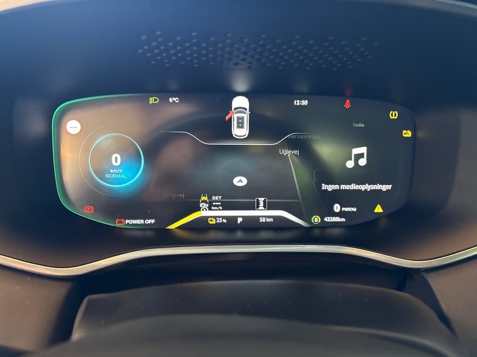 MG Marvel R Luxury 5d