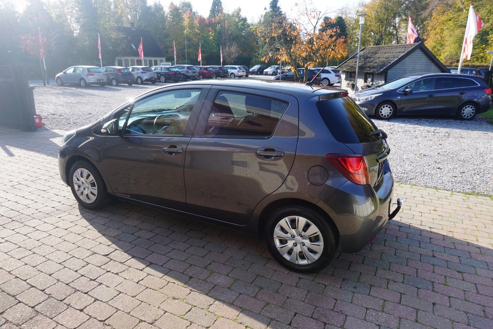 Toyota Yaris 1,0 VVT-i T1 Style 5d