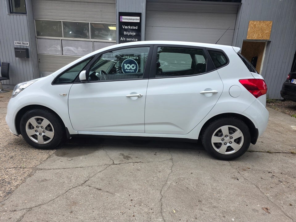 Kia Venga 1,6 CVVT Attraction 5d