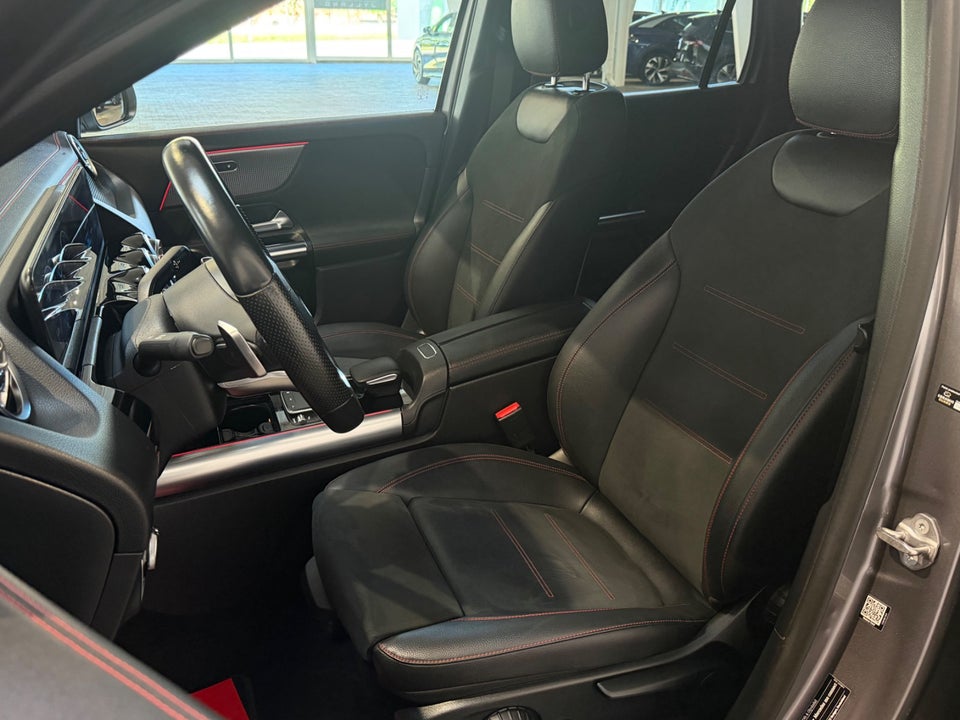 Mercedes EQA300 AMG Line 4Matic 5d