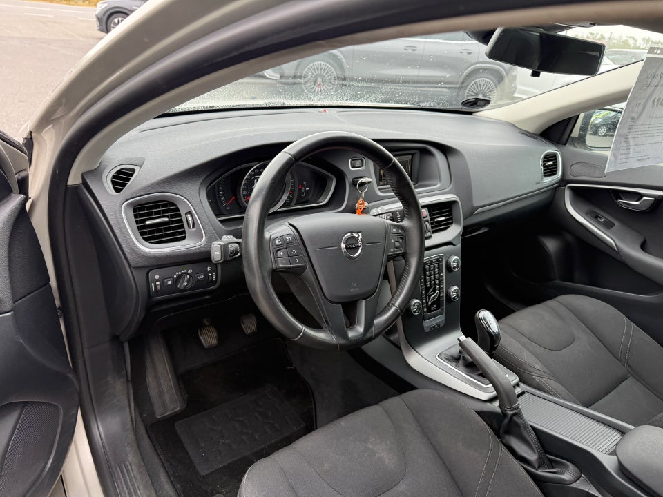 Volvo V40 2,0 D2 120 Kinetic Eco 5d