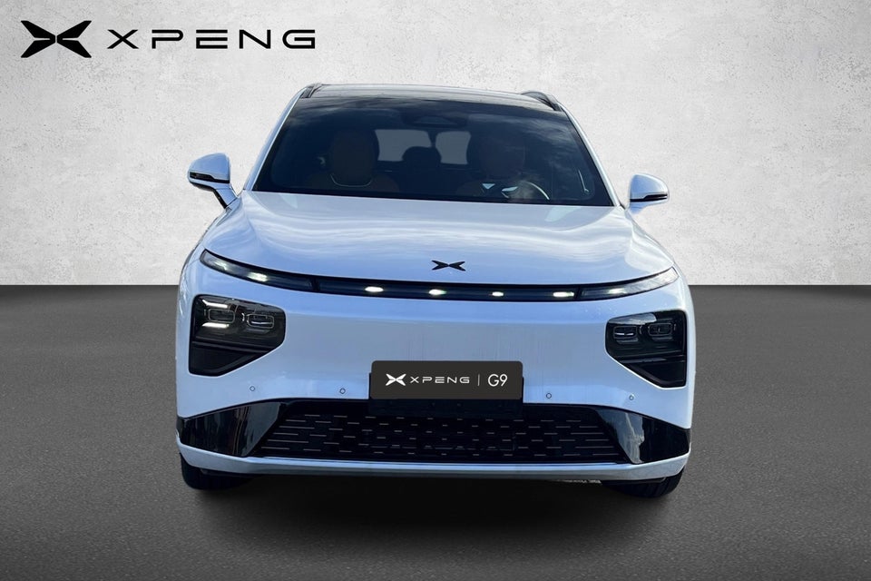 Xpeng G9 Performance 5d