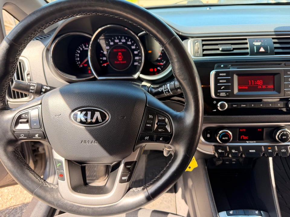 Kia Rio 1,4 CVVT Premium 5d